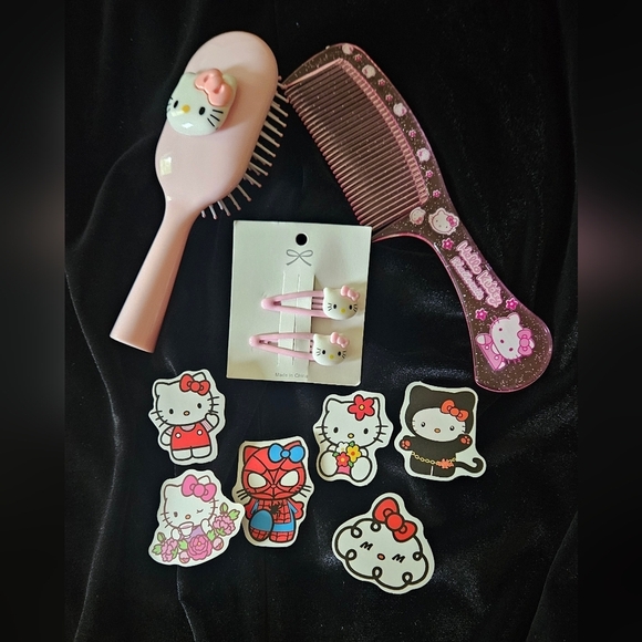 Hello Kitty Jewelry & Hair Accessory Collection - Picture 5 of 8